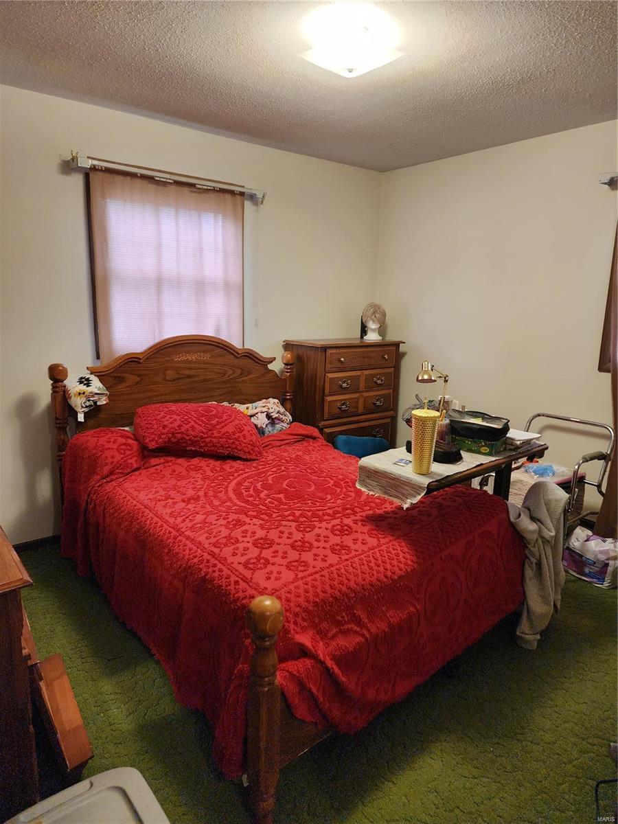 1610 Benton Ave Property Photo 4