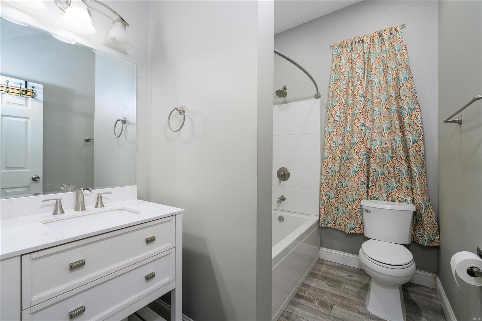 7915 South Broadway Property Photo 9