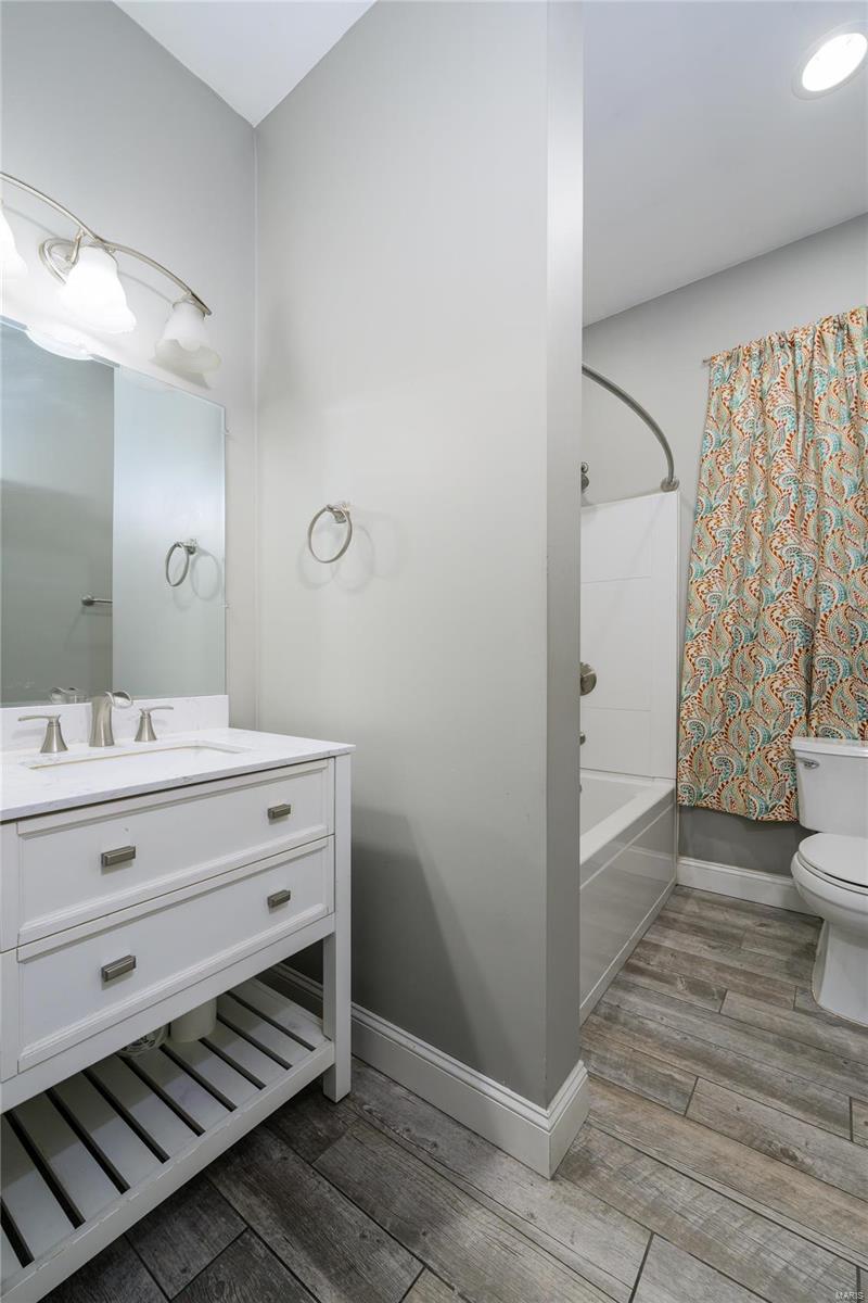7915 South Broadway Property Photo 10