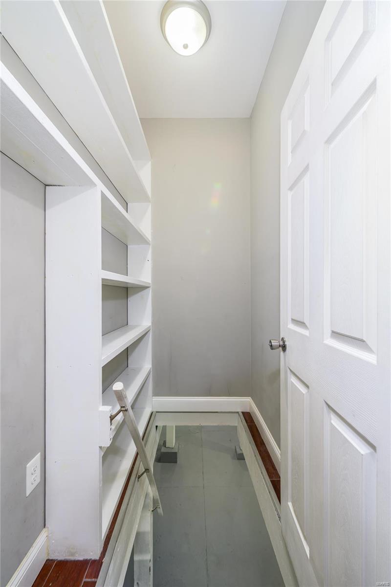 7915 South Broadway Property Photo 18
