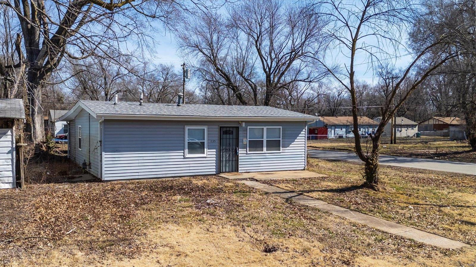 1135 Saint Stephens Drive Property Photo