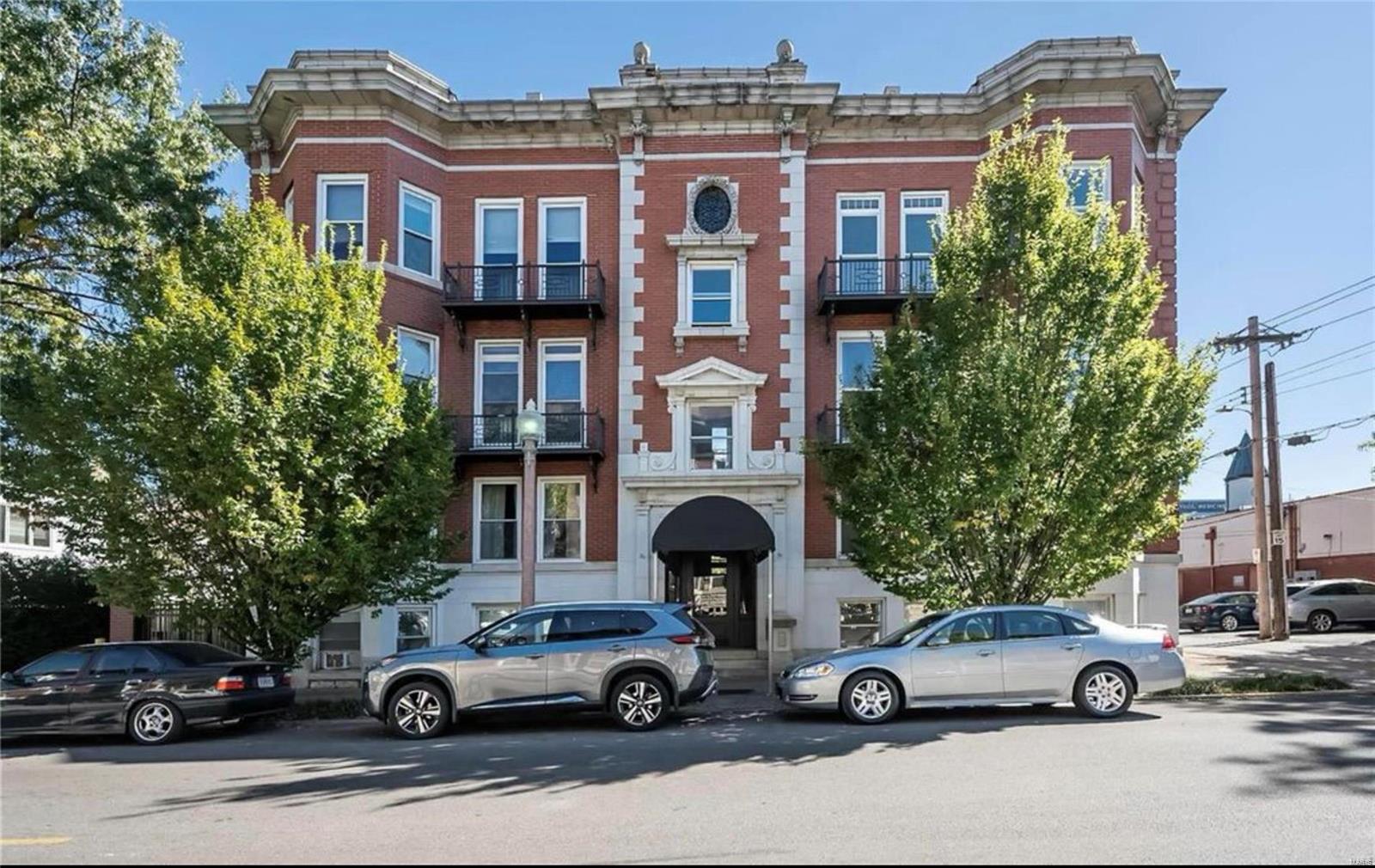 14 South Taylor Condo Real Estate Listings Main Image