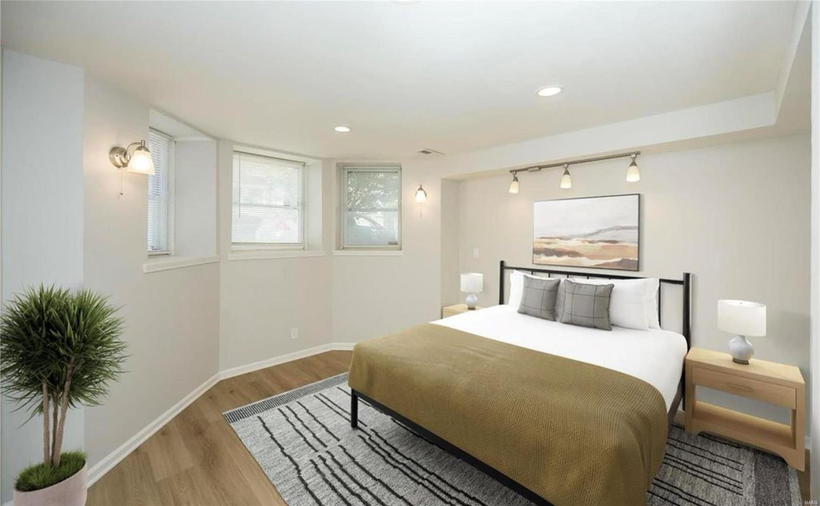 14 S Taylor Avenue Property Photo 12