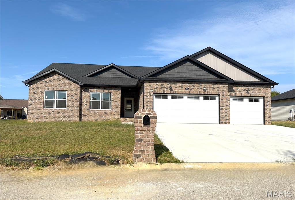 363 Sleeping Indian Drive Property Photo 3