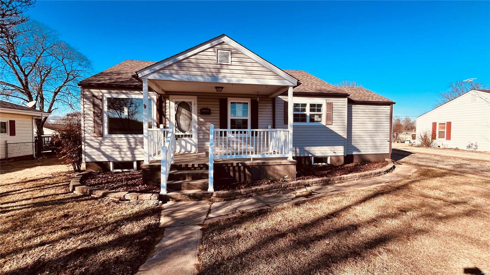 413 E Elm Street Property Photo