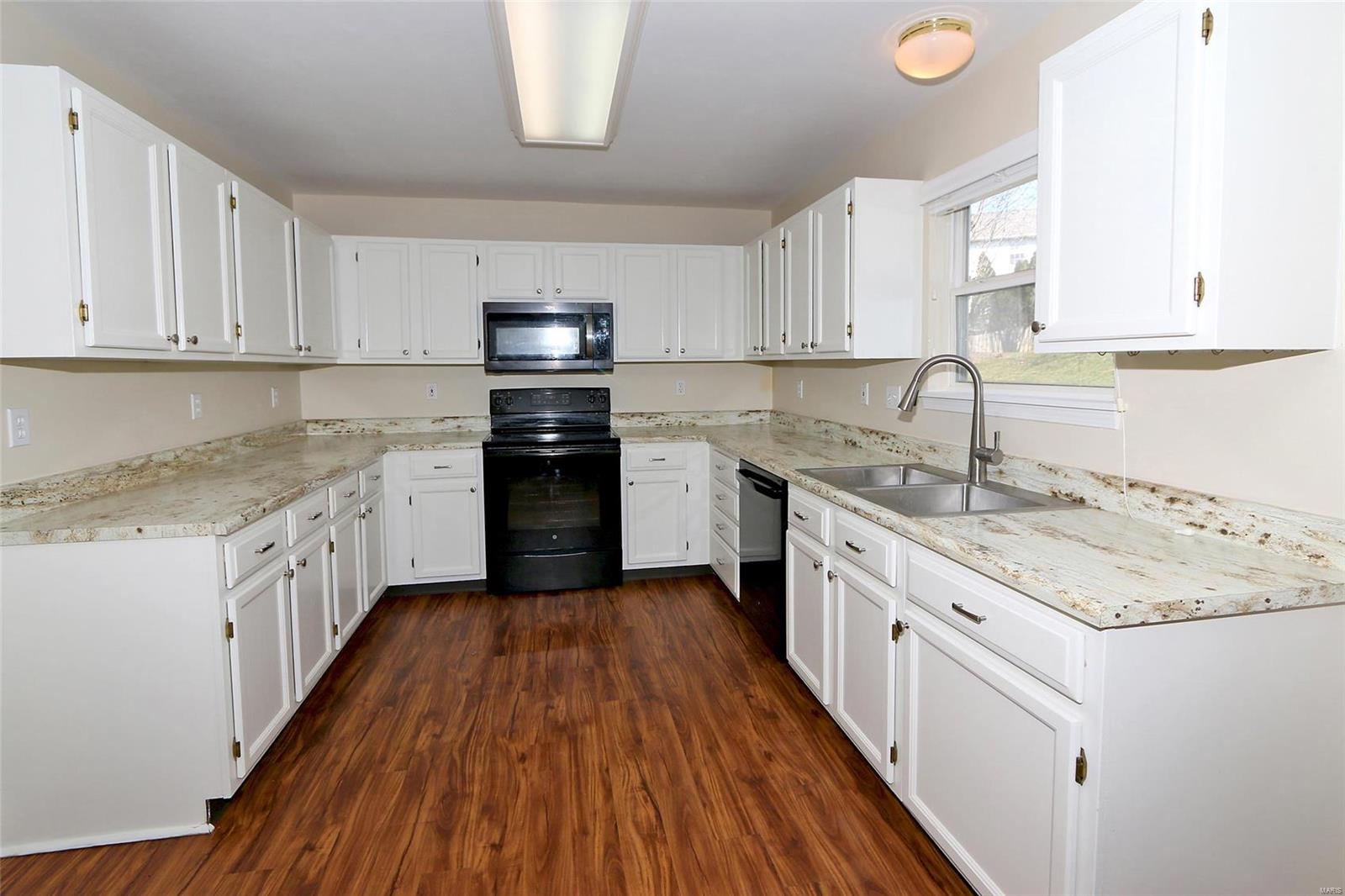 1111 Gateford Ridge Court Property Photo 9
