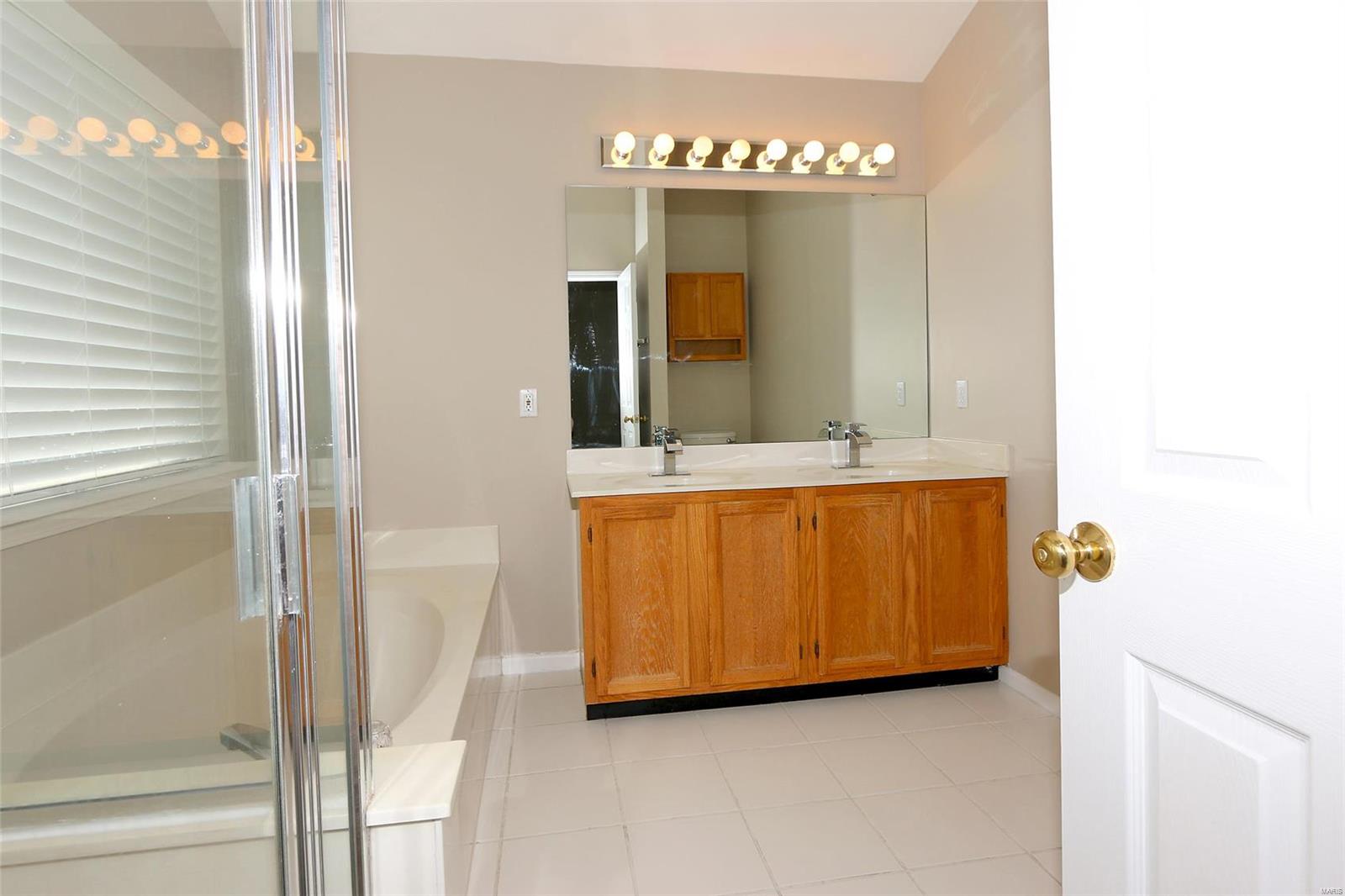 1111 Gateford Ridge Court Property Photo 20