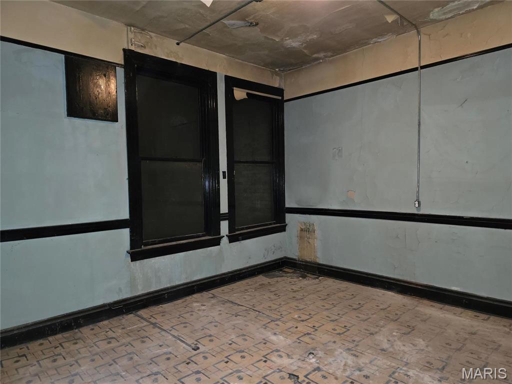 124 E Front Street Property Photo 12
