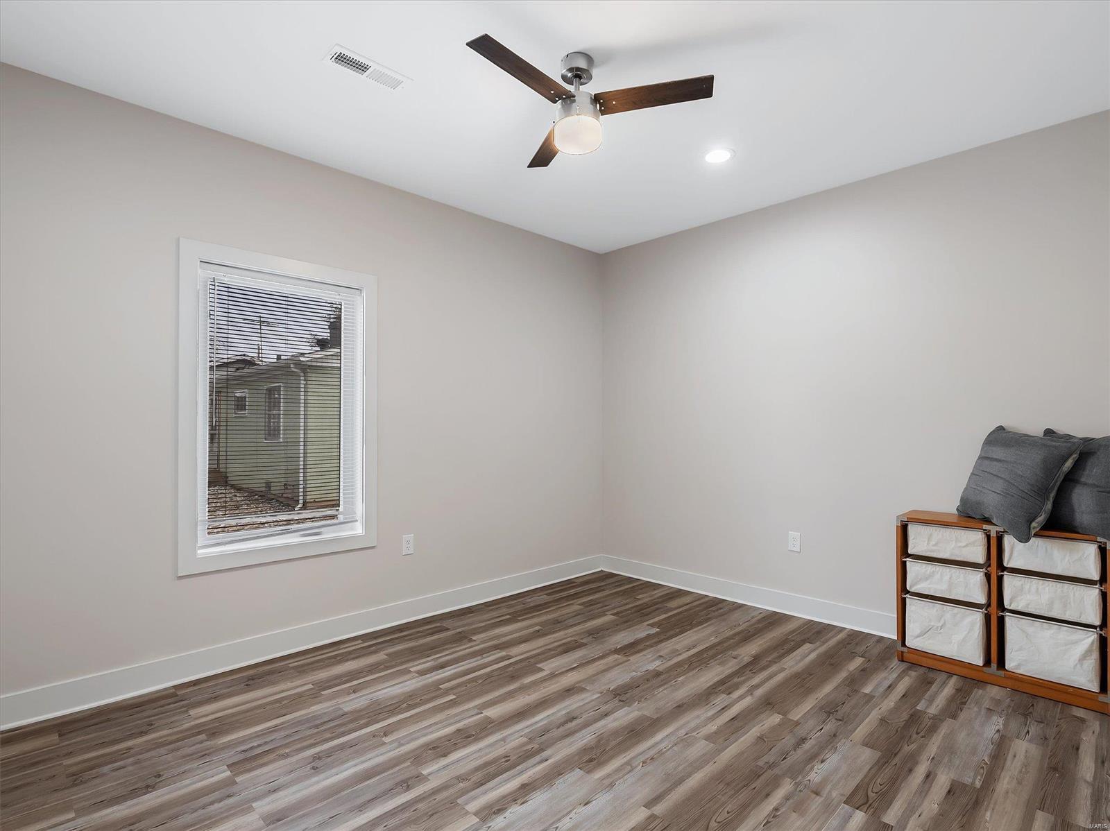 1403 W Saint Louis Street Property Photo 25