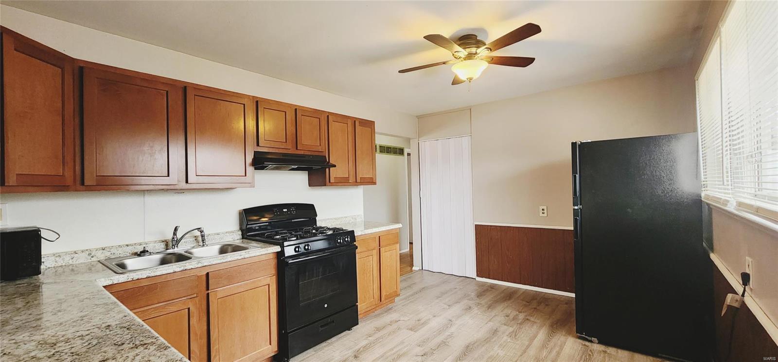 10417 Tanner Drive Property Photo 3