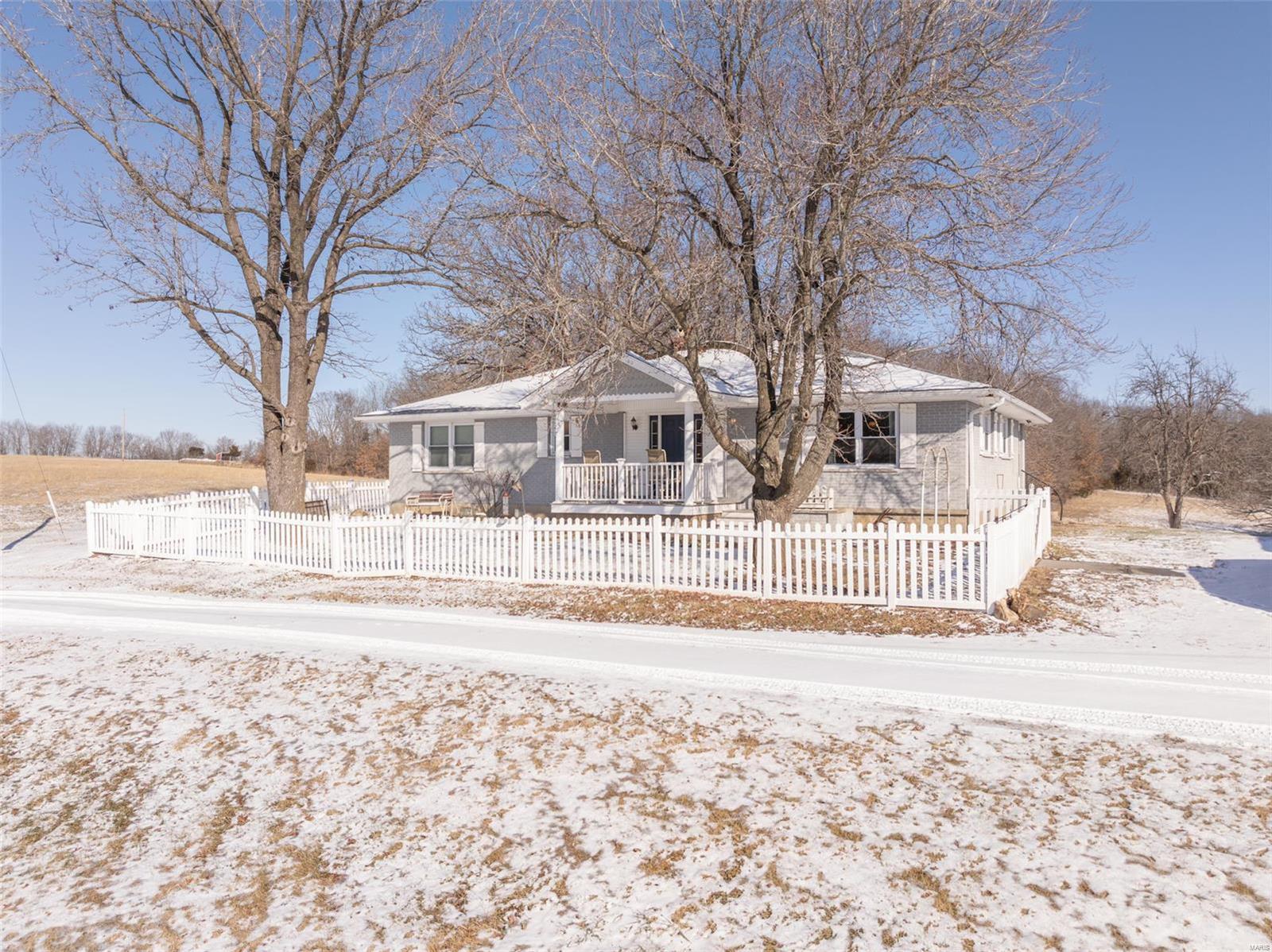242 Gerding Road Property Photo 5