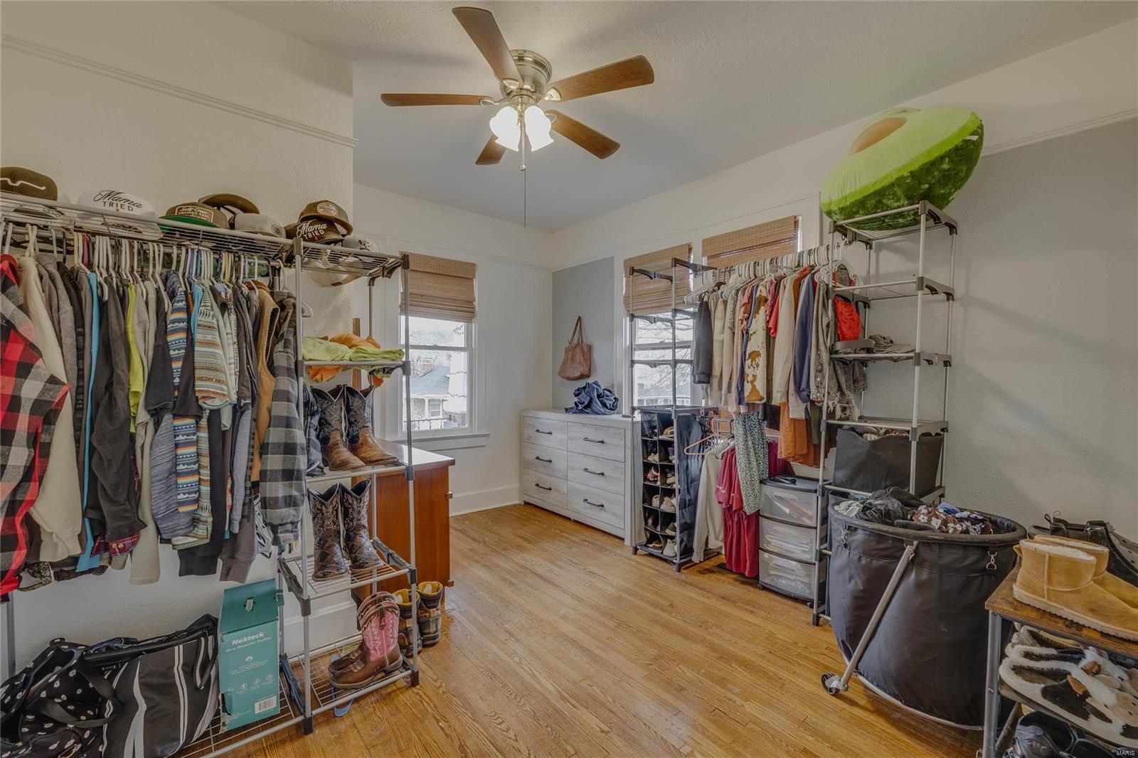 213 E Walnut Street Property Photo 5