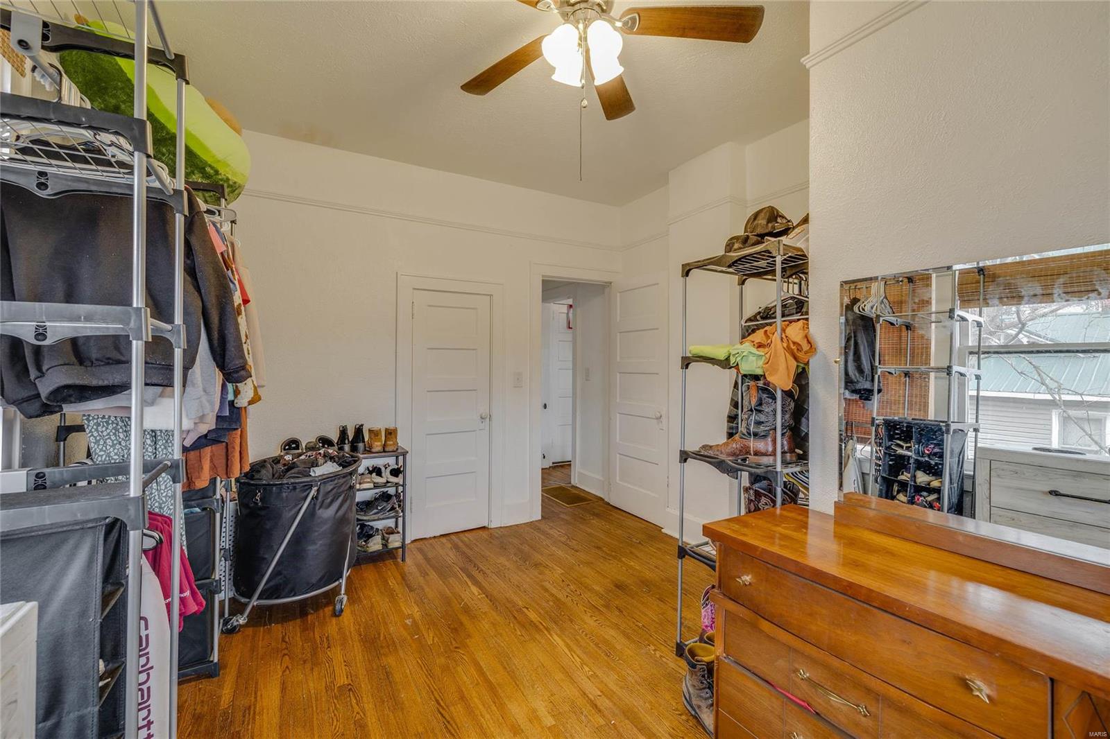 213 E Walnut Street Property Photo 10