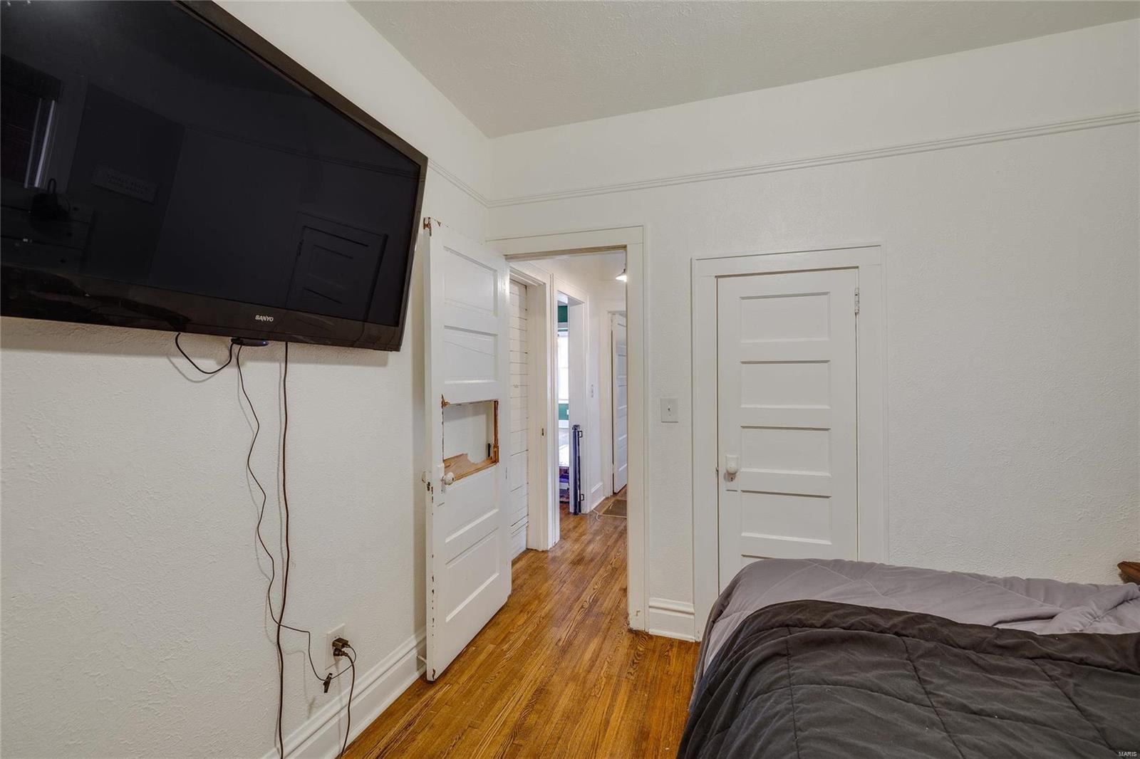 213 E Walnut Street Property Photo 14