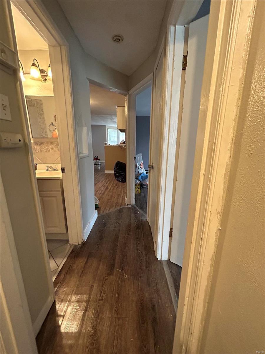 6371 Sherry Ave Property Photo 3