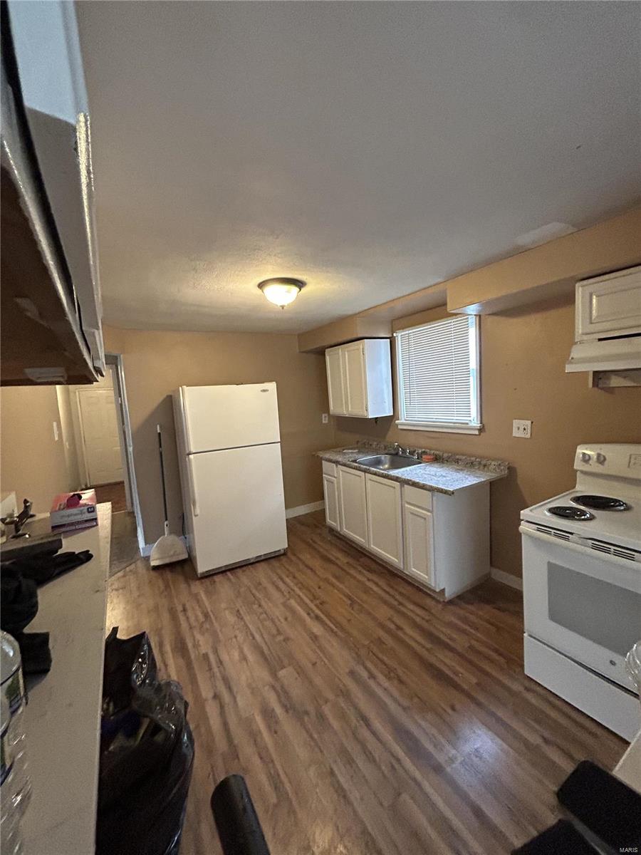 6371 Sherry Ave Property Photo 5