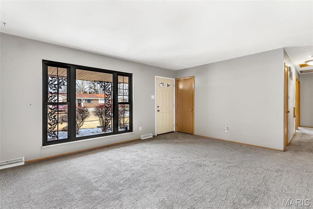 10 Hammes Drive Property Photo 7