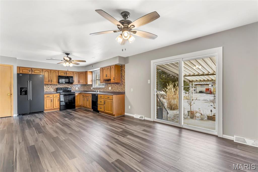 10 Hammes Drive Property Photo 12