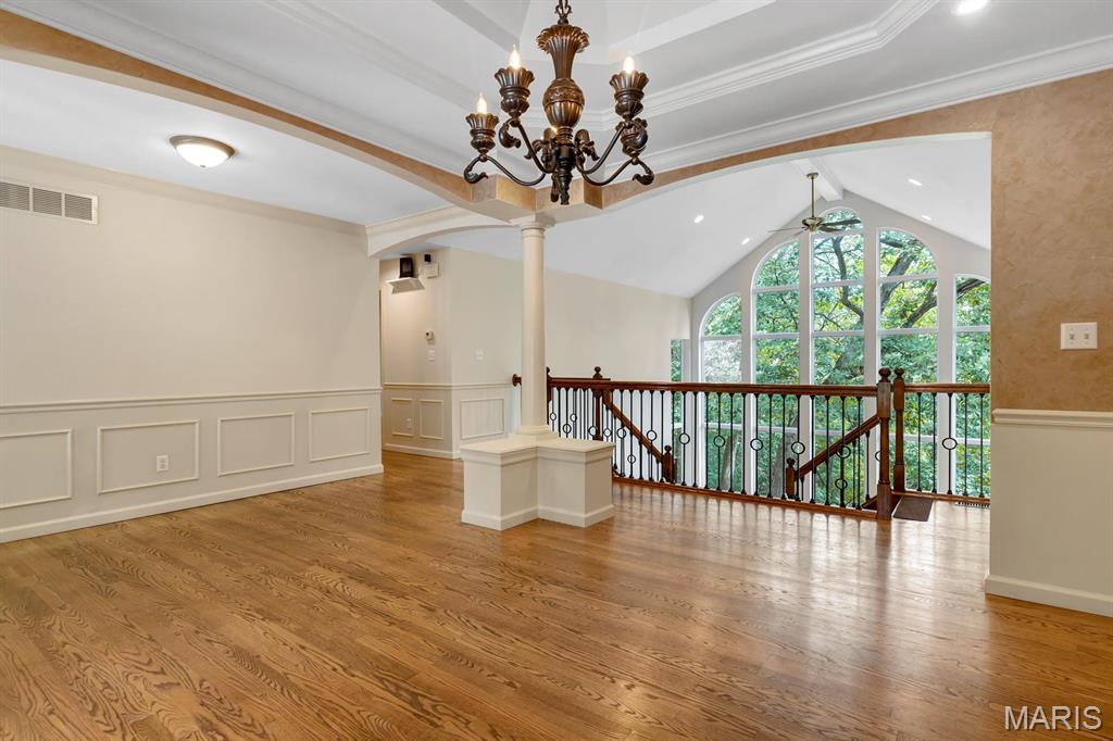 156 S Kings Road Property Photo 12