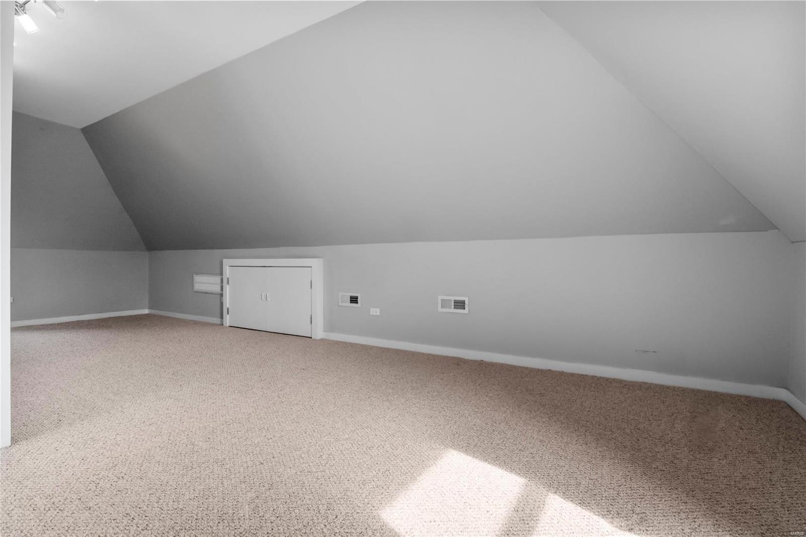 4137 Juniata Street Property Photo 29