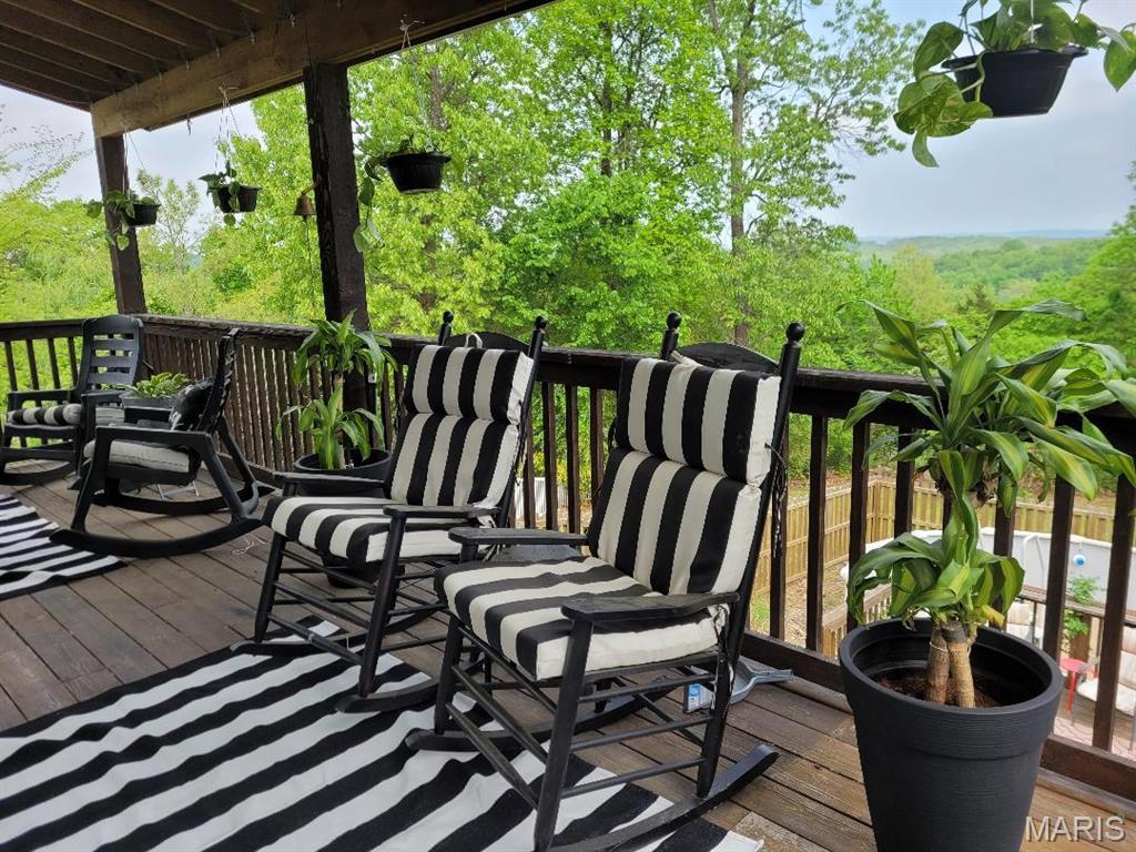 8038 Fox Hollow Property Photo 2