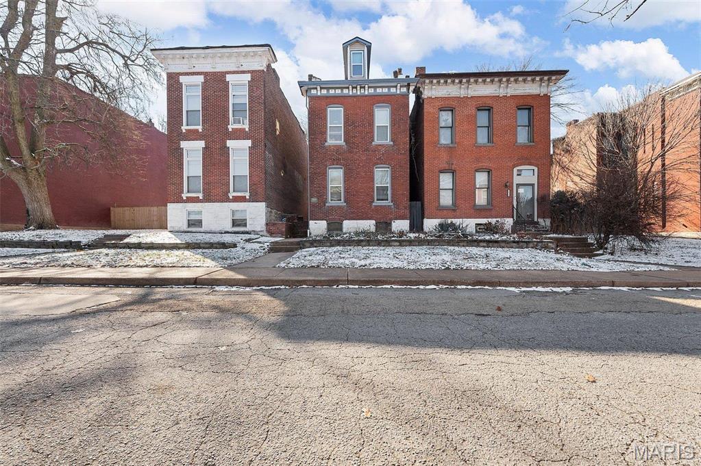 2610 Rutger Street Property Photo 2
