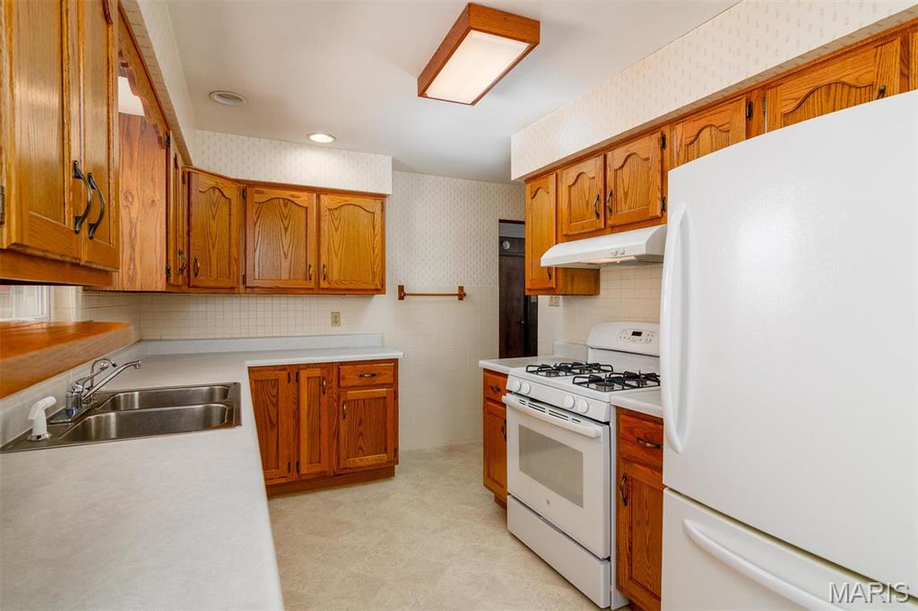 1015 Helvetia Drive Property Photo 25