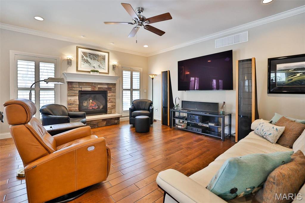 1120 Franklin Avenue Property Photo 3