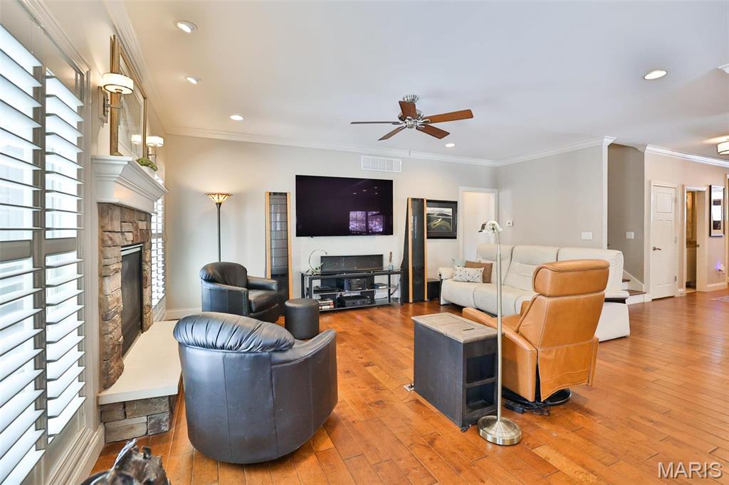 1120 Franklin Avenue Property Photo 15