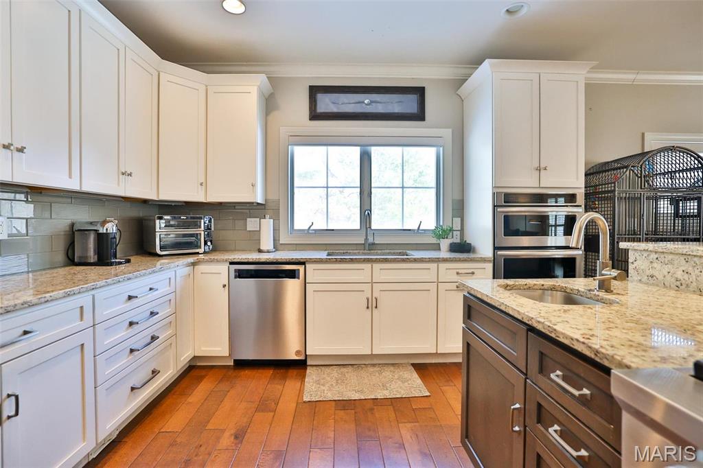 1120 Franklin Avenue Property Photo 25