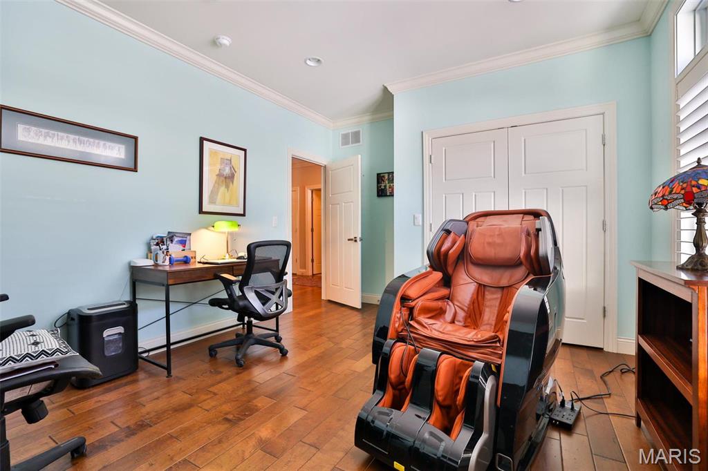 1120 Franklin Avenue Property Photo 37