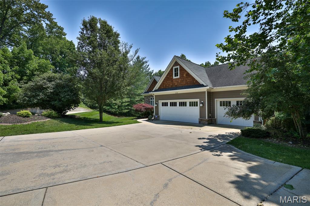 1120 Franklin Avenue Property Photo 76