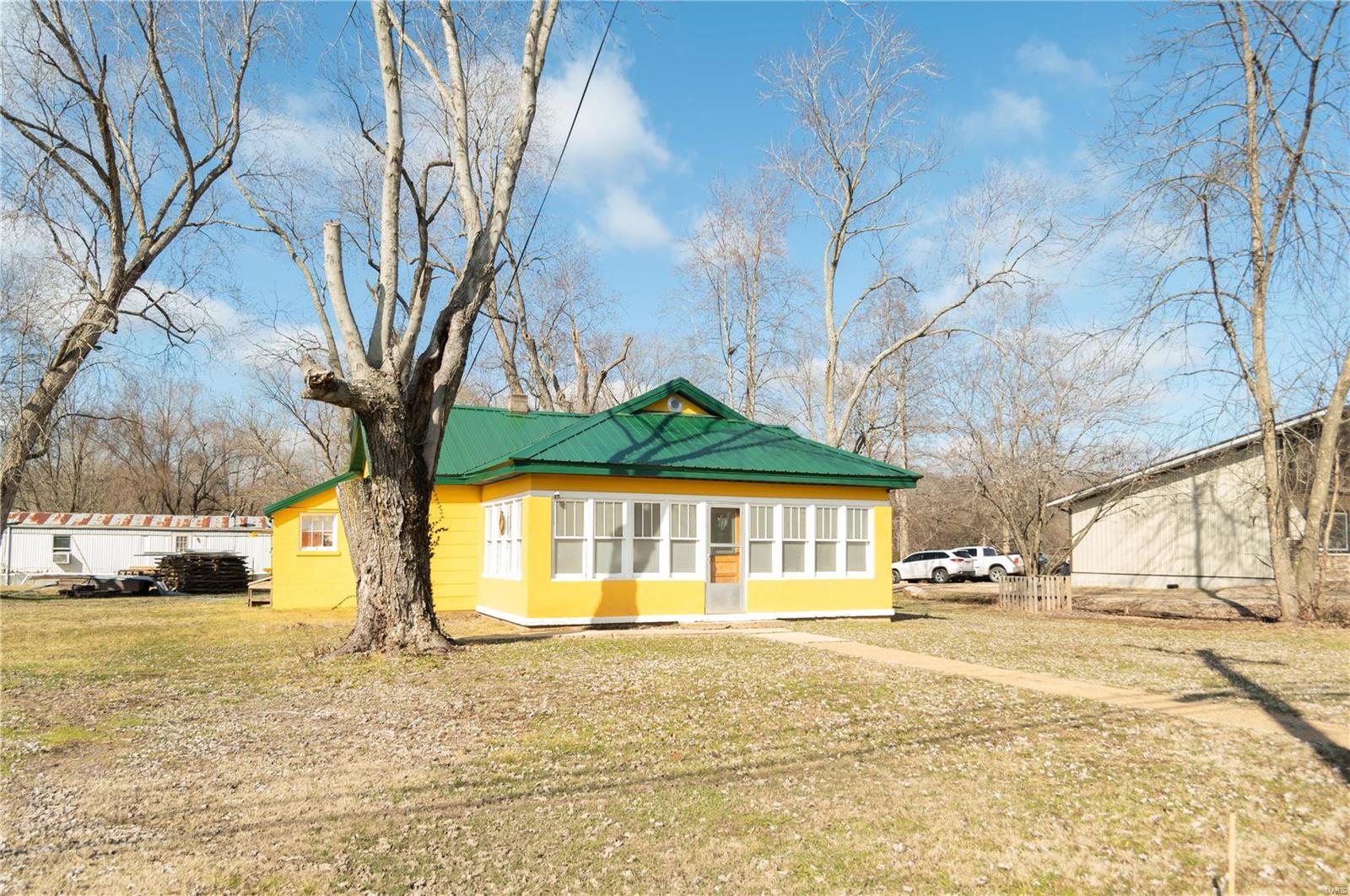 109 Business Hh Property Photo