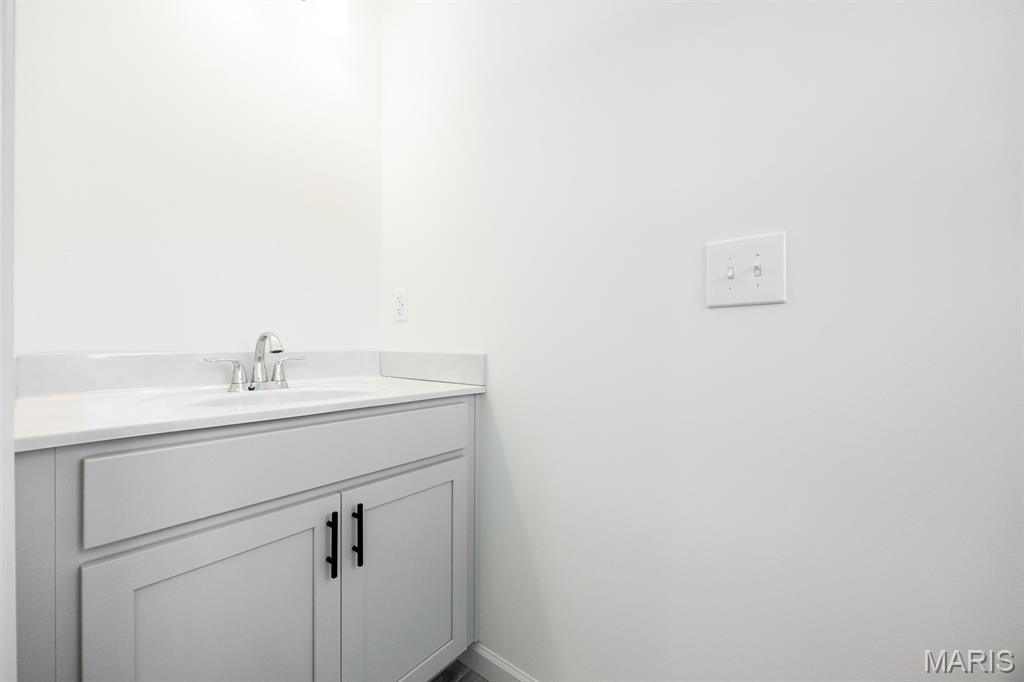 223 Shoreline Drive Property Photo 9