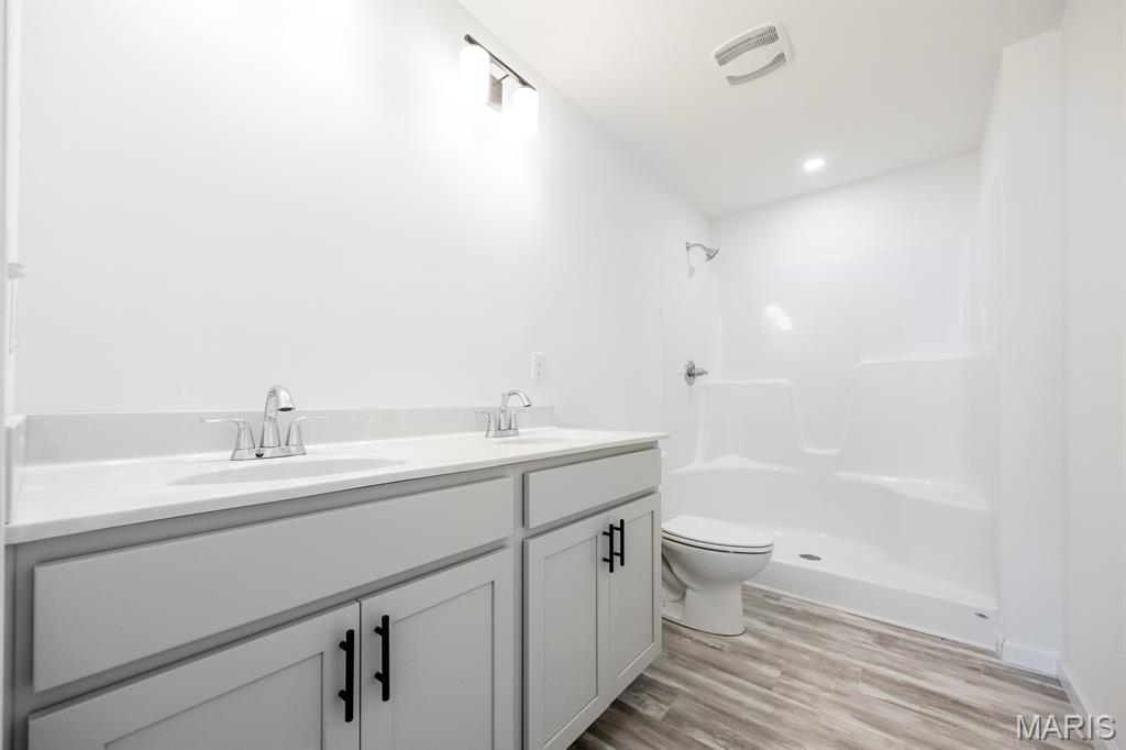 223 Shoreline Drive Property Photo 13