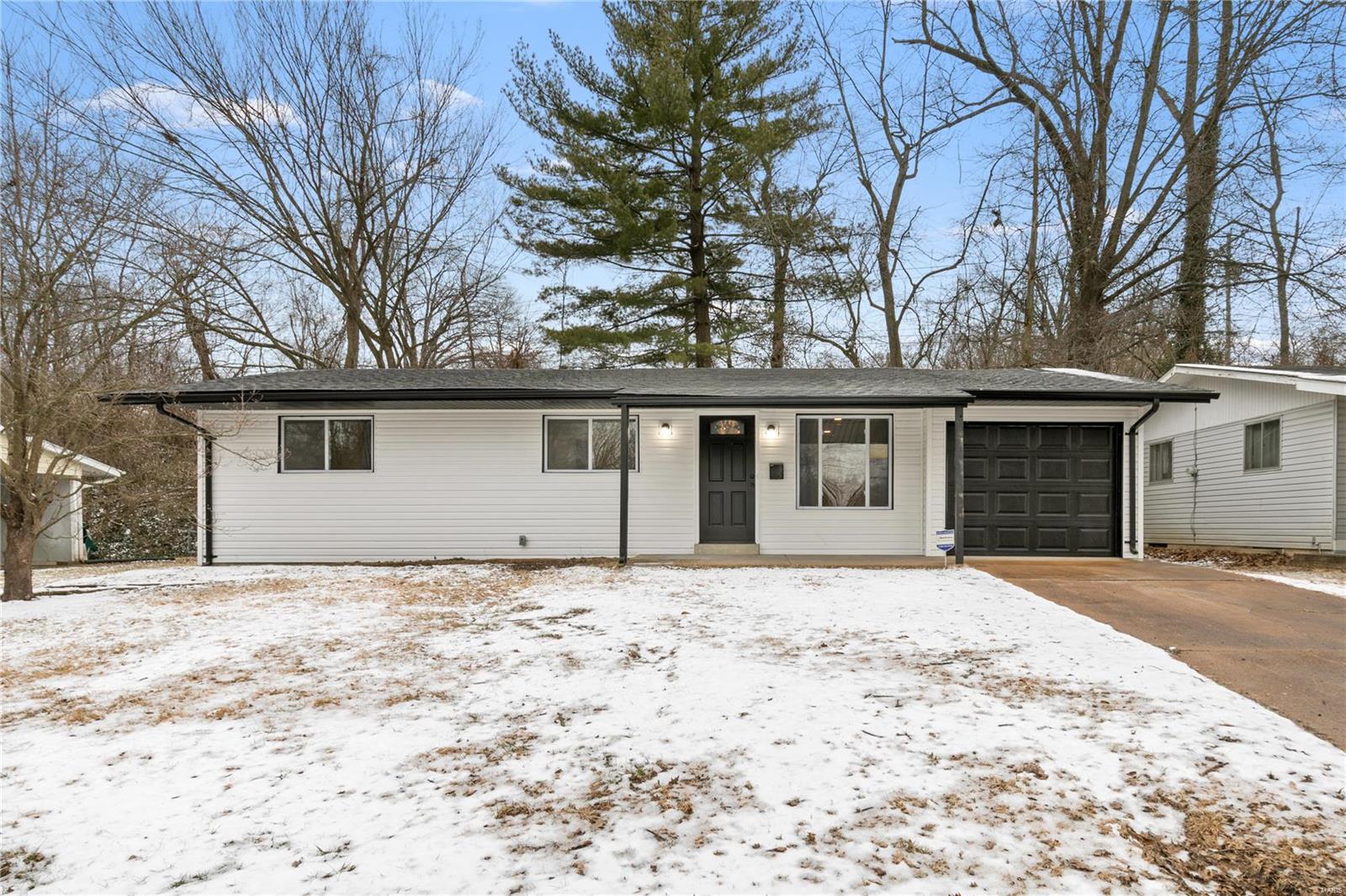 1686 Mowbry Lane Property Photo 2