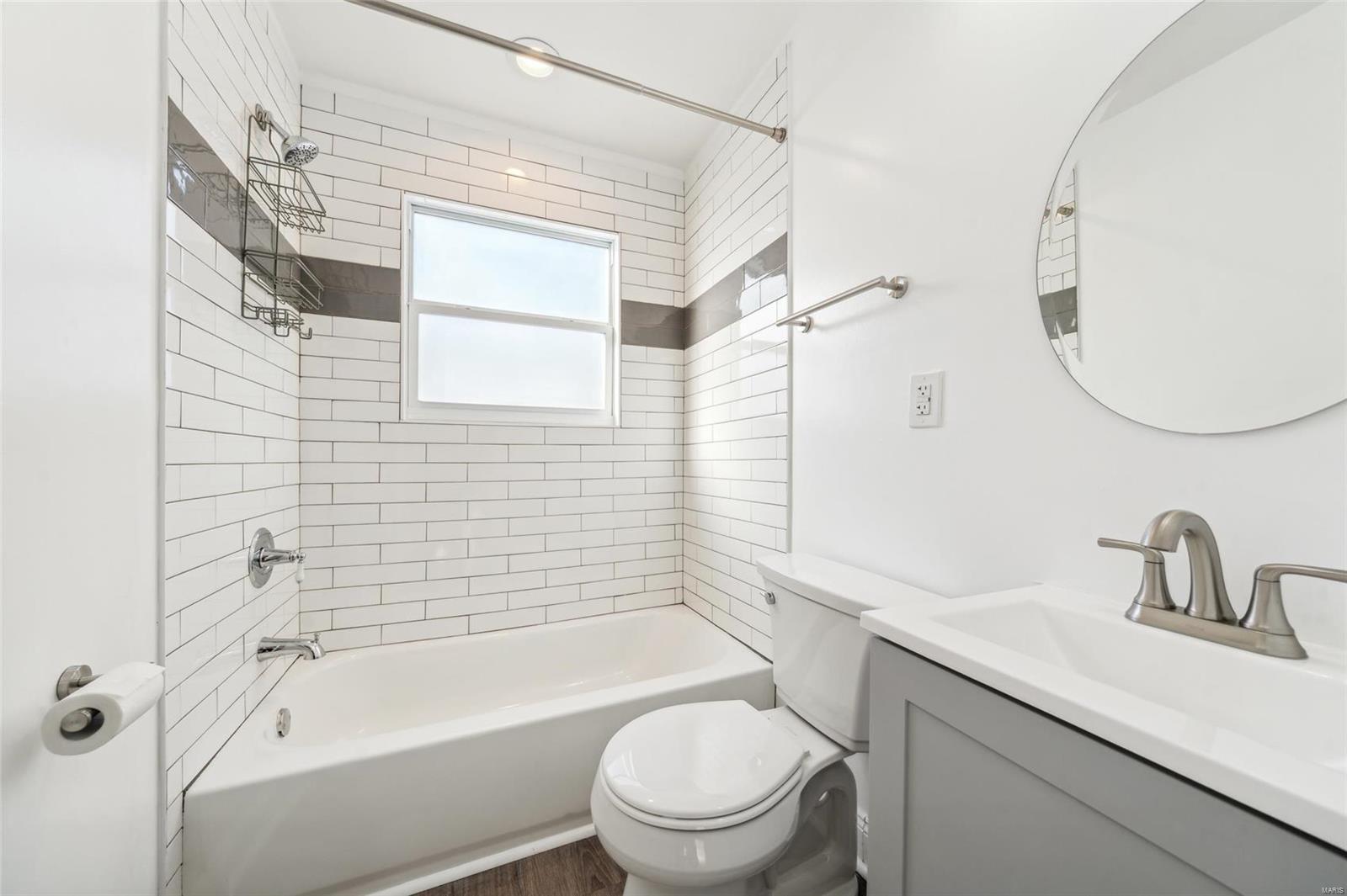 10112 Castle Drive Property Photo 16