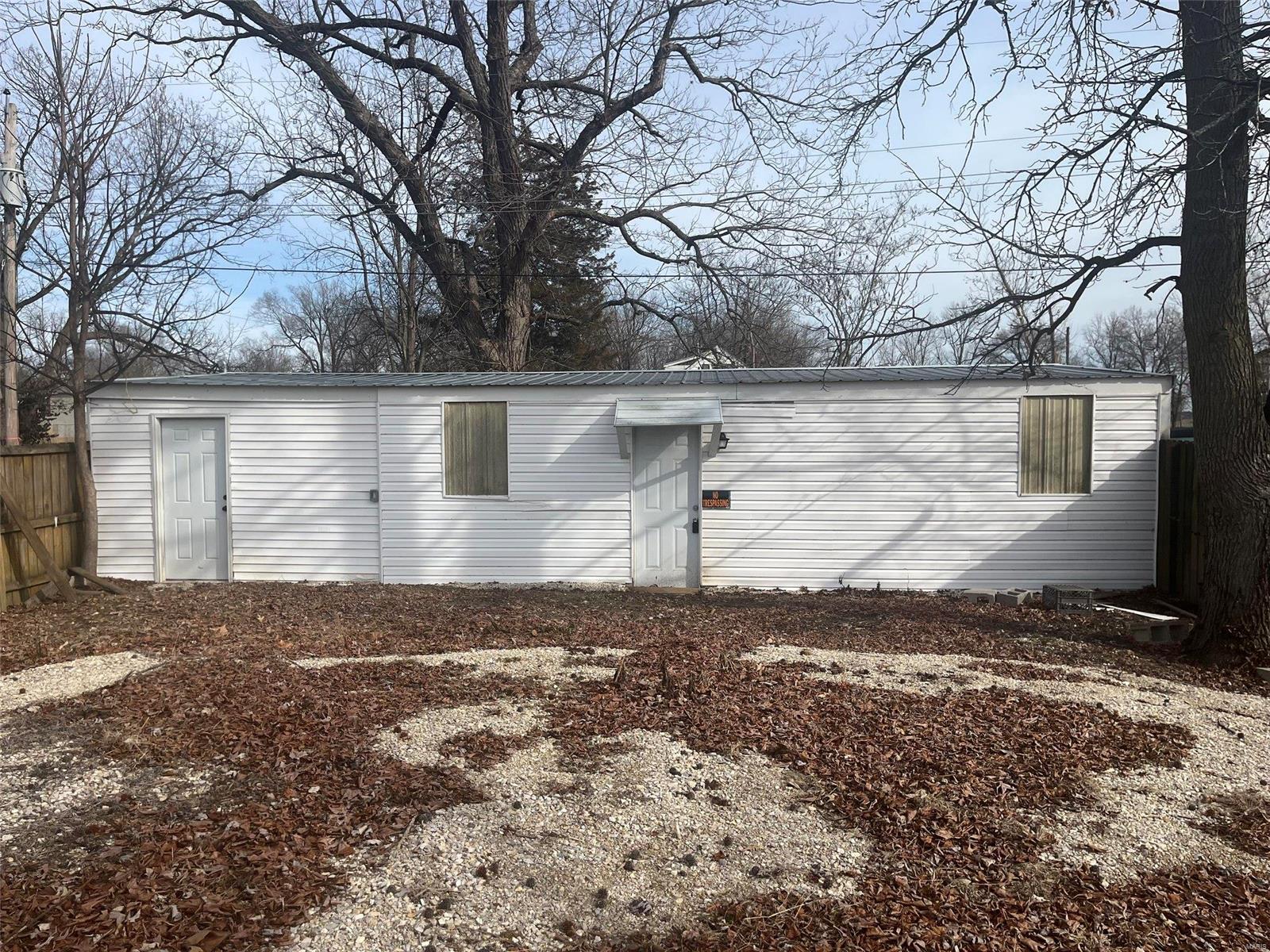 204 Killam Street Property Photo 3