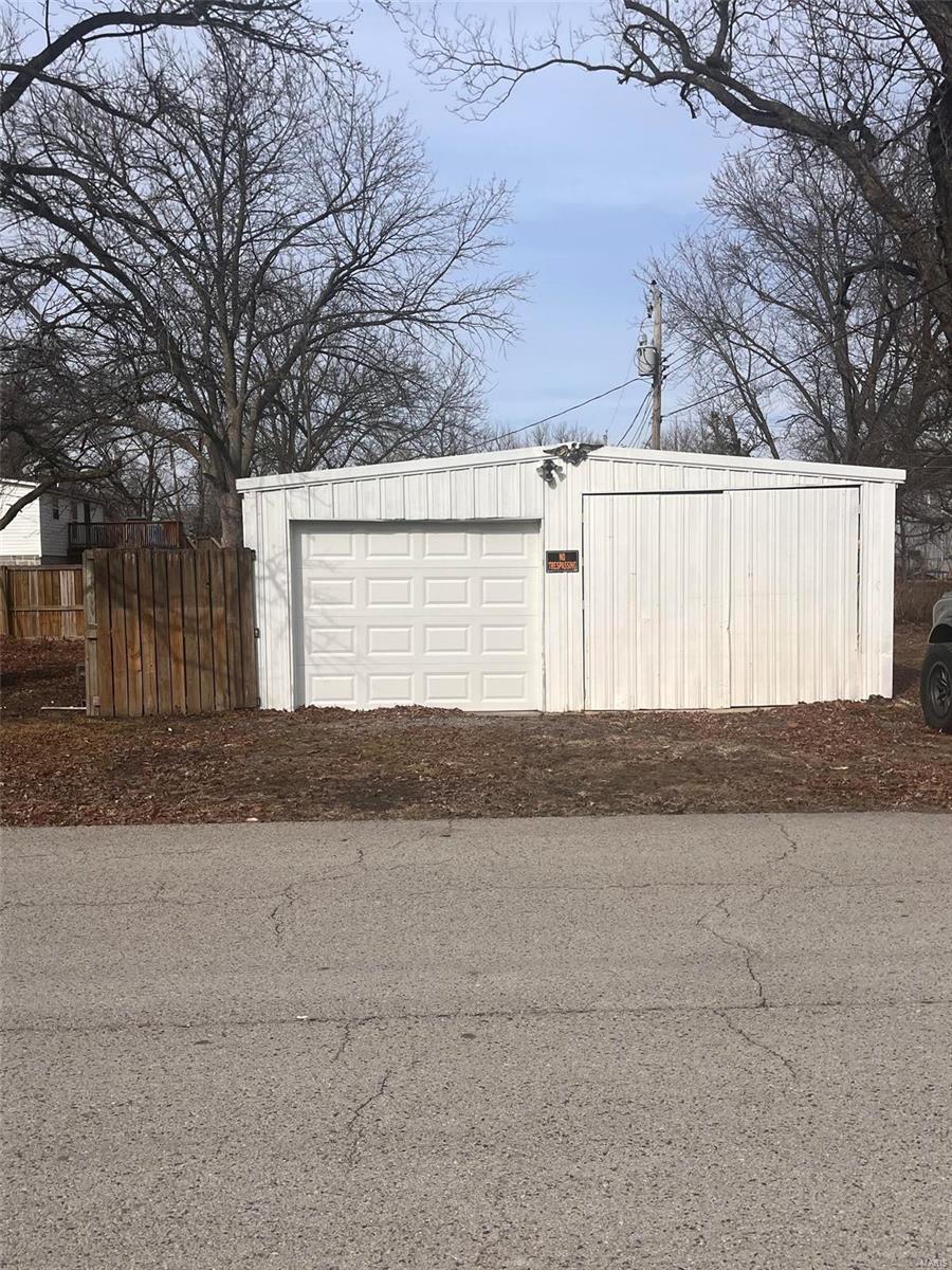 204 Killam Street Property Photo 8
