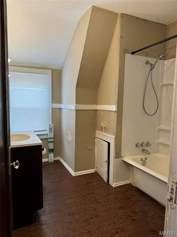 7119 Lexington Avenue Property Photo 24