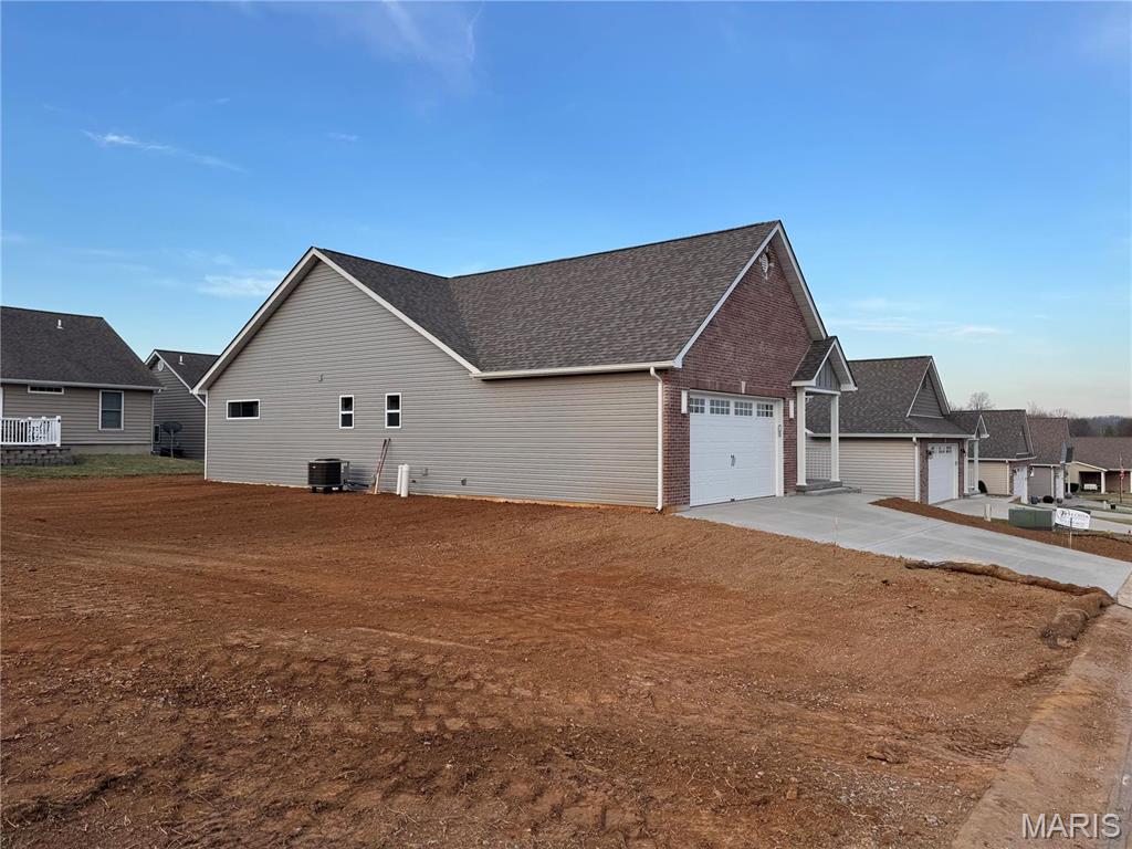 40 Butterfield Property Photo 6