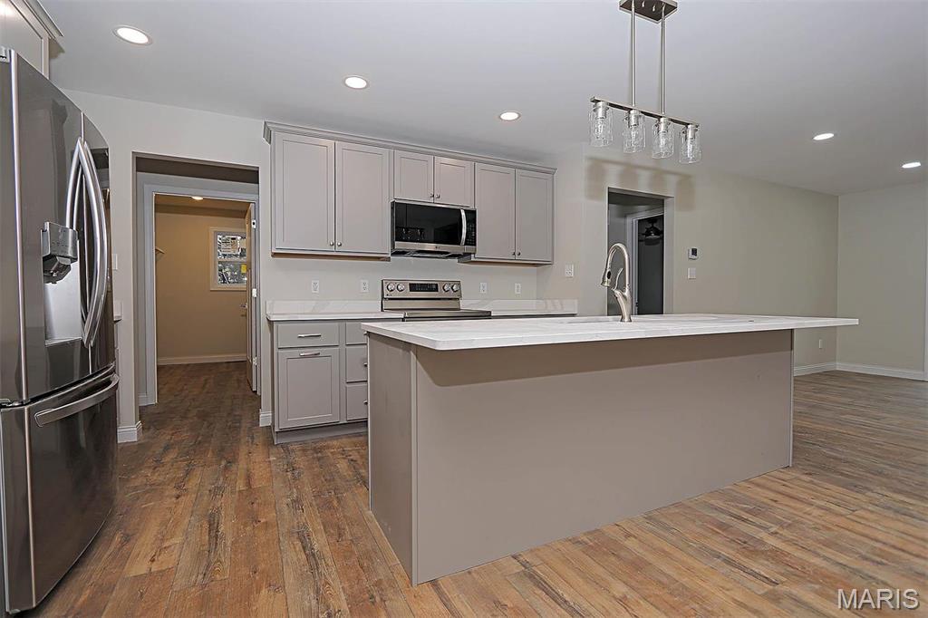 40 Butterfield Property Photo 15