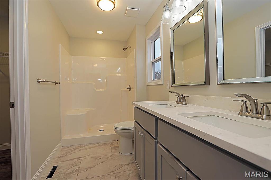 40 Butterfield Property Photo 26
