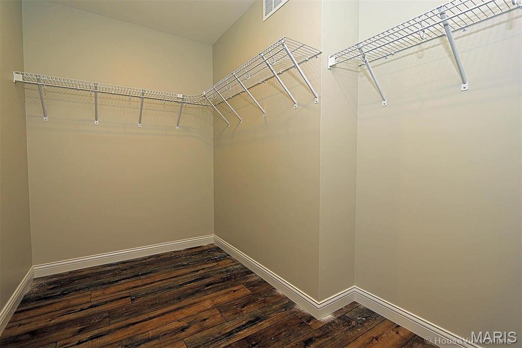 40 Butterfield Property Photo 27