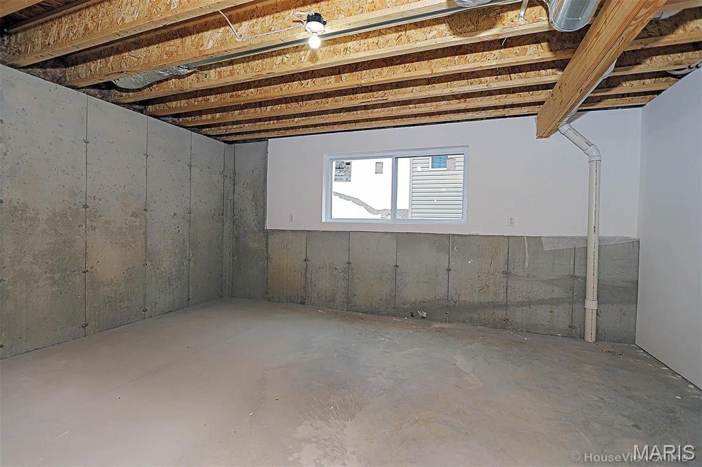40 Butterfield Property Photo 39