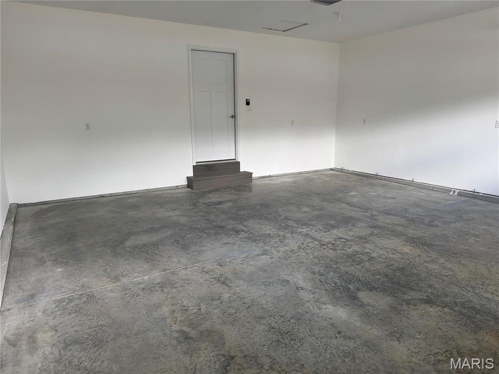40 Butterfield Property Photo 45