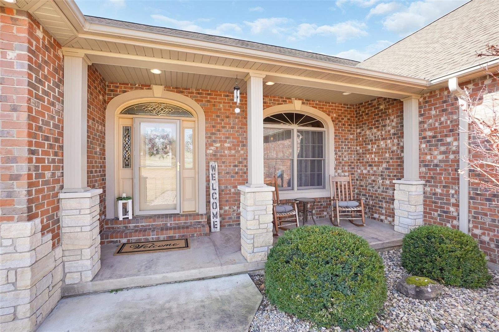 10116 Highway 100 Property Photo 3