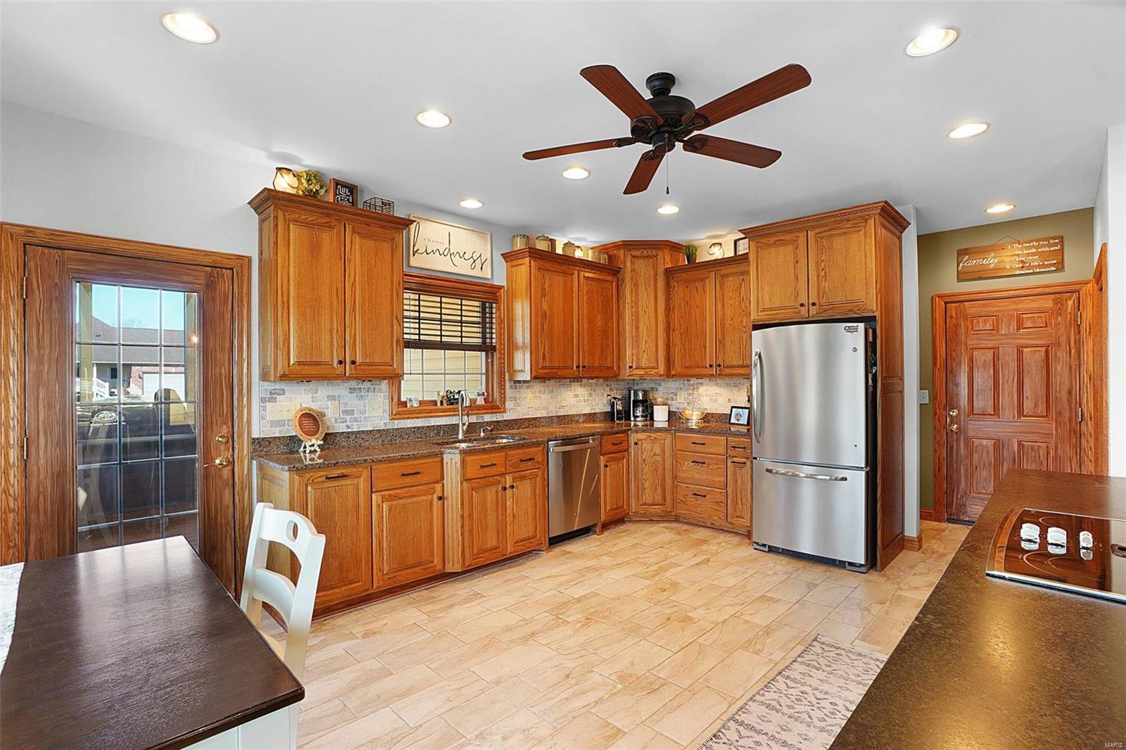 10116 Highway 100 Property Photo 14