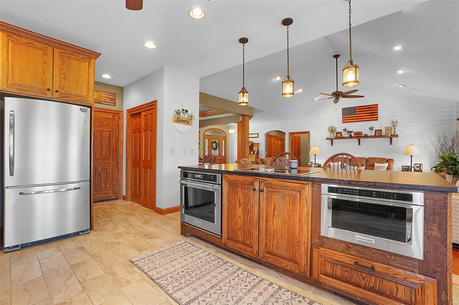 10116 Highway 100 Property Photo 16