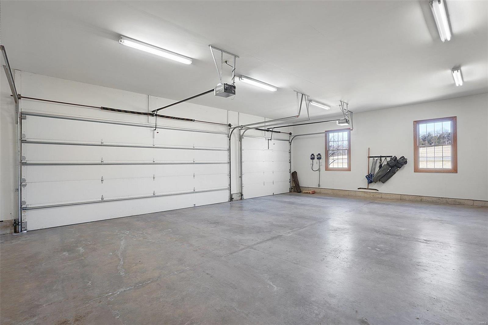 10116 Highway 100 Property Photo 33